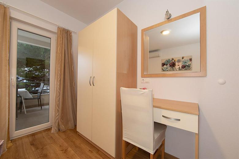 Apartmani Vice Брела Экстерьер фото